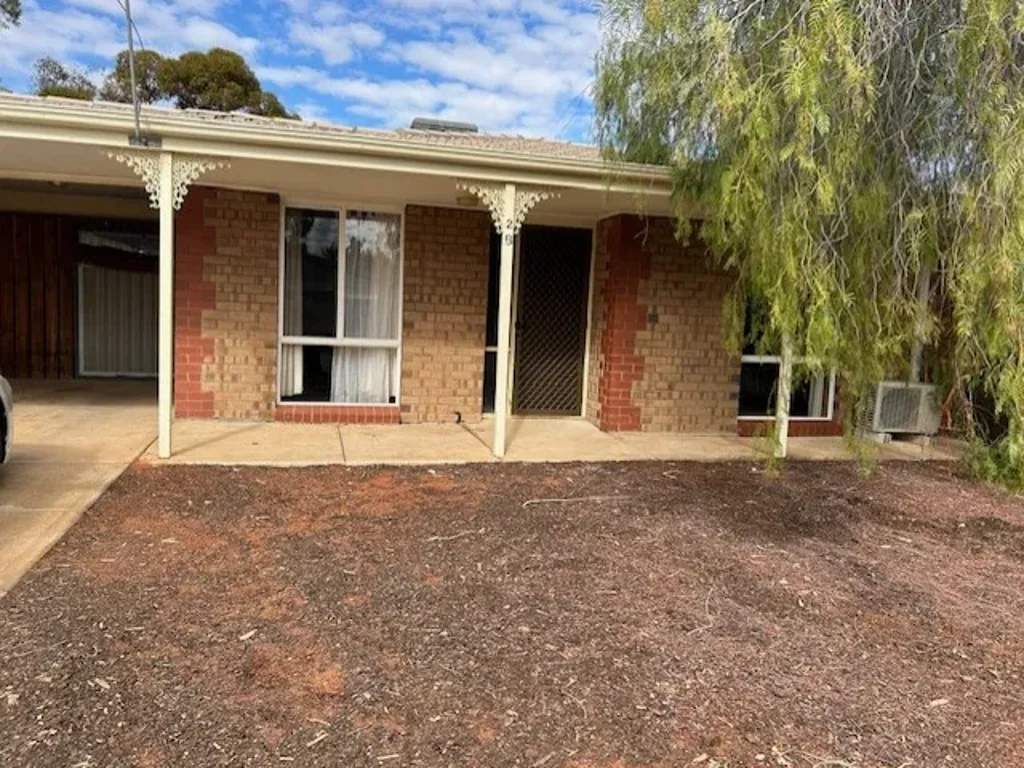 2A & 2B Alford Court, Roxby Downs, SA 5725