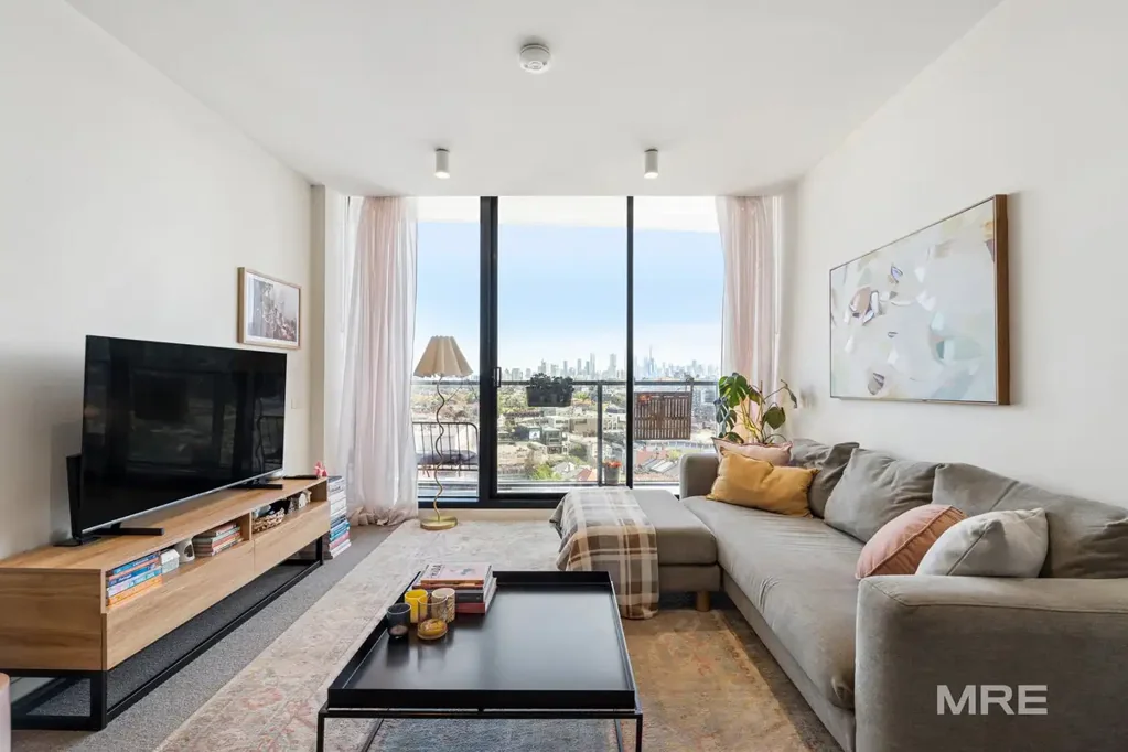 South Yarra 2 Bedroom Modern Style, Spectacular Views & A Coveted South Yarra Lifestyle