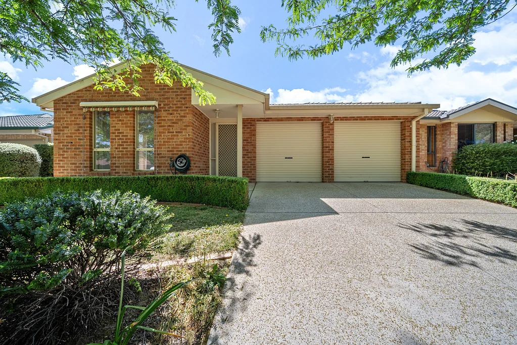 17 Akubra Place, Dunlop, ACT 2615