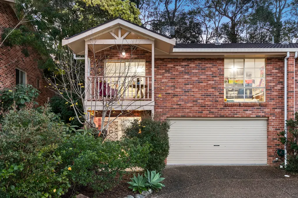 Kotara 2ਬੈੱਡਰੂਮ Lock-and-Leave Townhouse Serving Up Leafy Alfresco Vibes