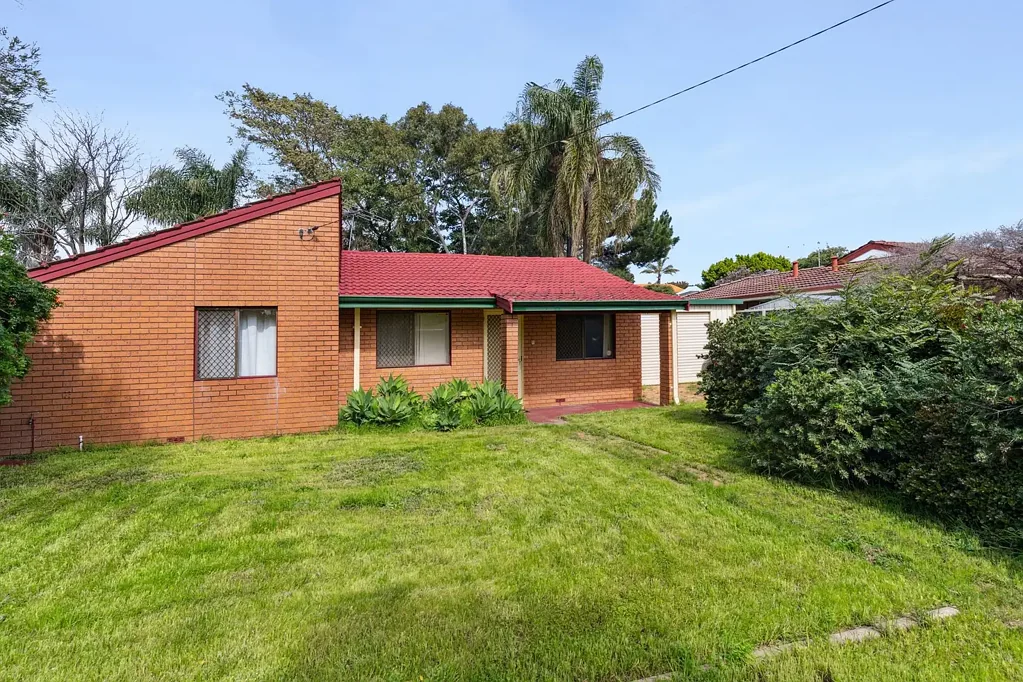 Lockridge 3 Bedroom Just Listed - Solid Home, Big Block & Future Development Potential!