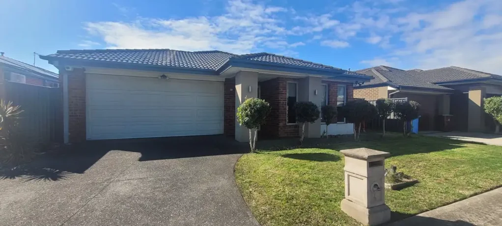 Spacious Family Home in Cranbourne West