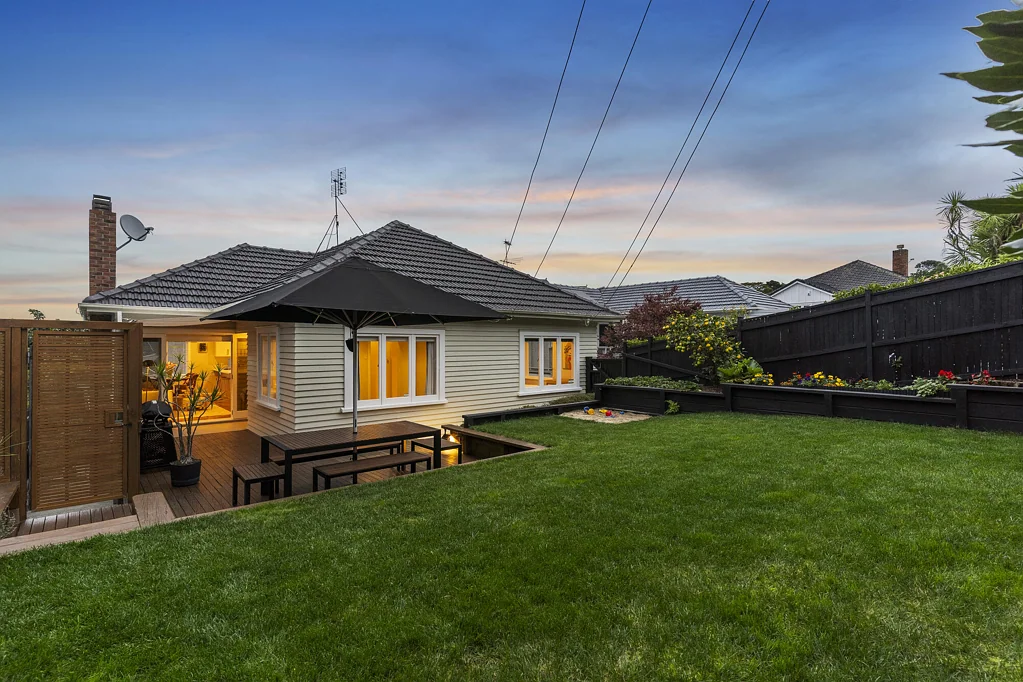 Glendowie 3 Bedroom Growing Family or Down Sizing?