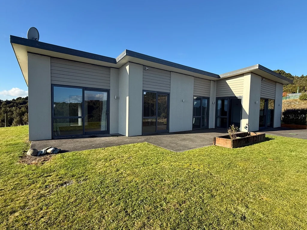 Hokitika 4部屋 Sleek design, scenic outlooks