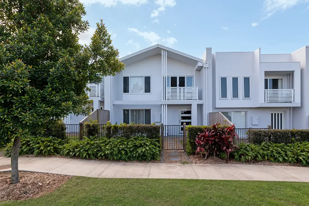 3 Pineapple Parkway, Strathpine, QLD 4500