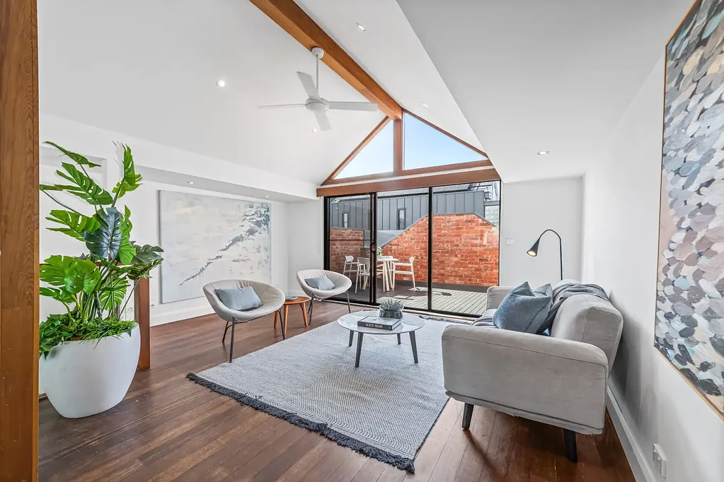 Albert Park 2બેડરૂમ Warehouse Style Living in Village Lifestyle Location