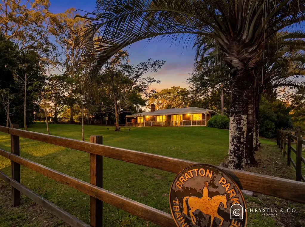 Camp Mountain 3ਬੈੱਡਰੂਮ Bratton Park - Where Every Day Begins in the Saddle