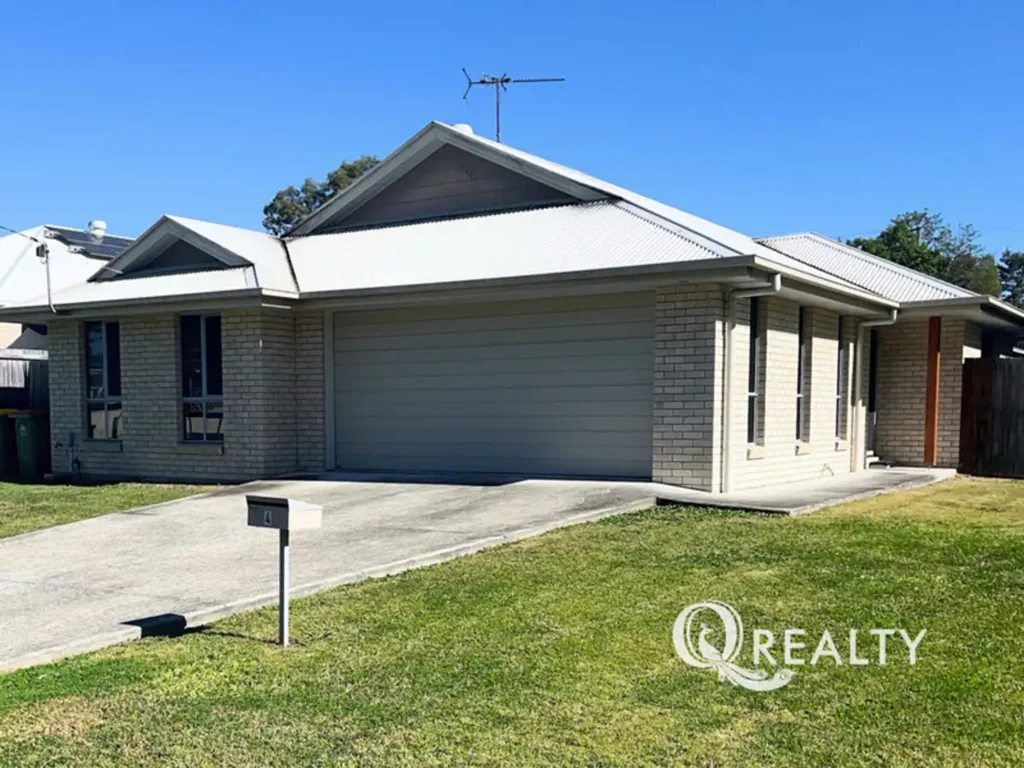 Right Next to the Shops & All Utilities Included!