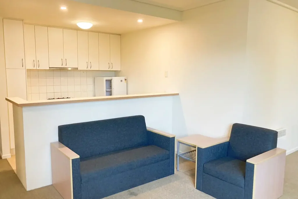 Carlton 2房 高收益学生投资 – 每周收入 $740，由 UniLodge 管理，墨尔本大学对面 High-Yield Student Investment – income $740/Week, UniLodge Managed, Opposite Melbourne Uni