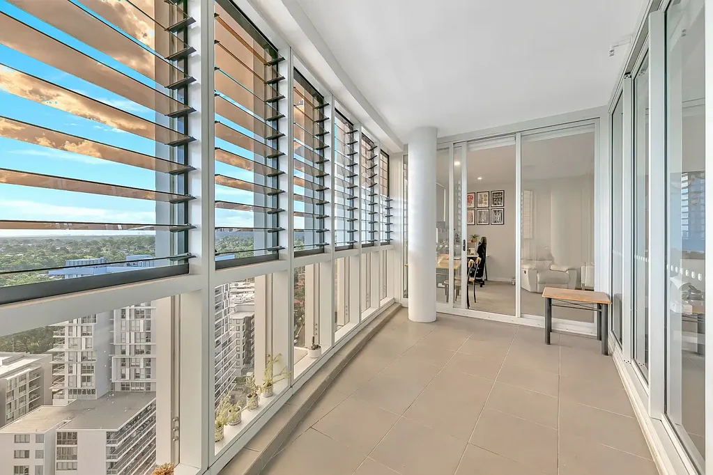 Carlingford 2 Bedroom Penthouse Living with Spectacular Views