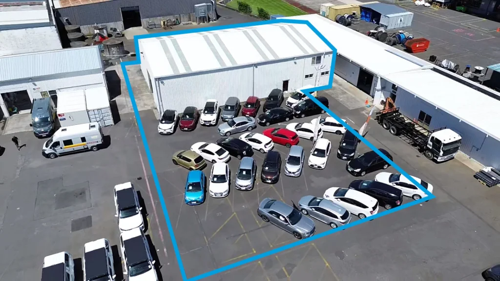 East Tamaki Small Warehouse + 800m² yard on Harris Road