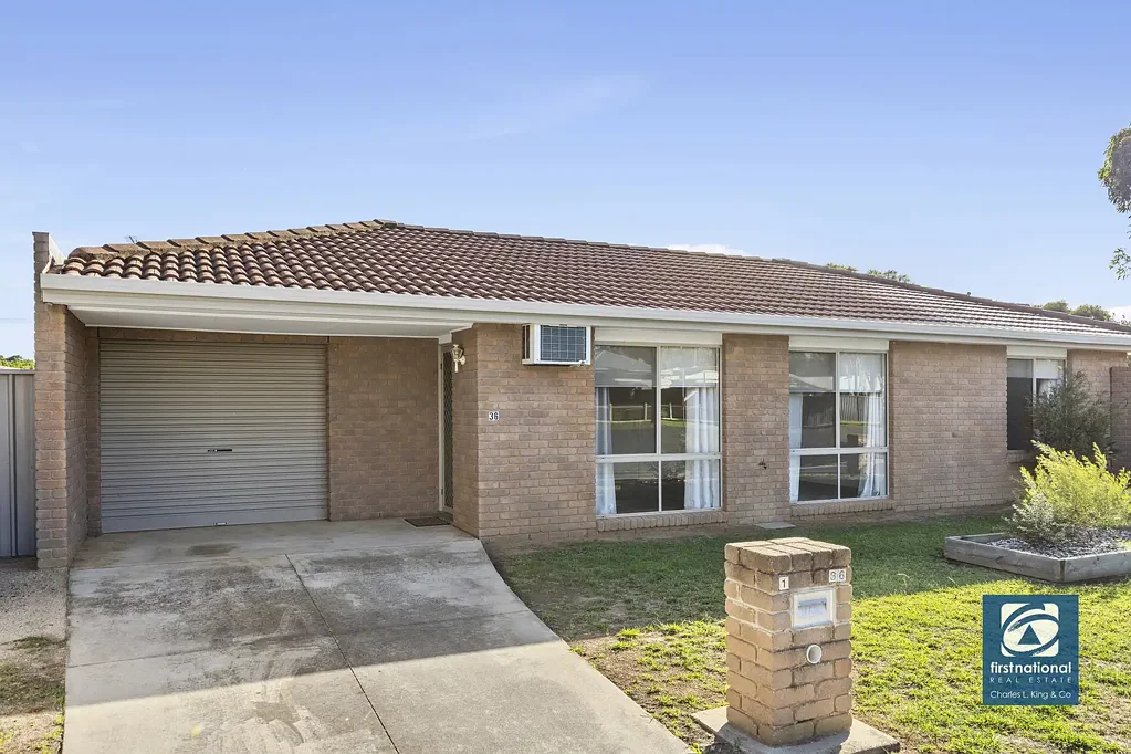 Neat & Easy-Care Moama Unit