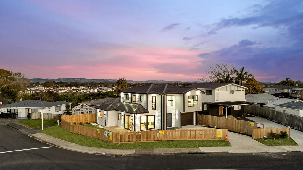 Manurewa 5Phòng ngủ SOLD ! SOLD !  SOLD !