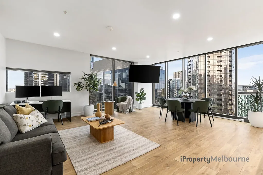 Southbank 2 Bedroom Elegant, Spacious Living in Premier Freshwater Place