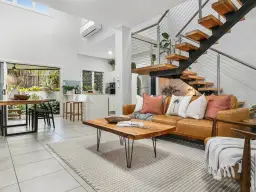 2/1 Pfeiffer Place, Smithfield