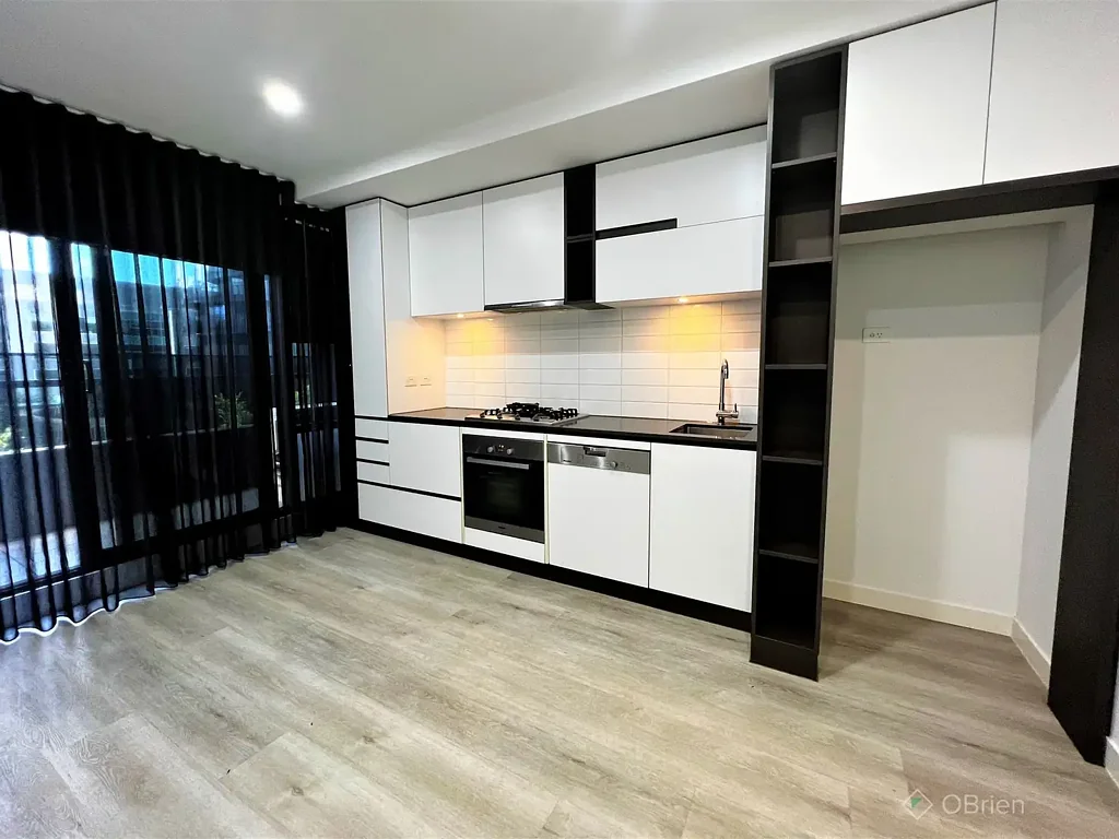 Location & Luxury!