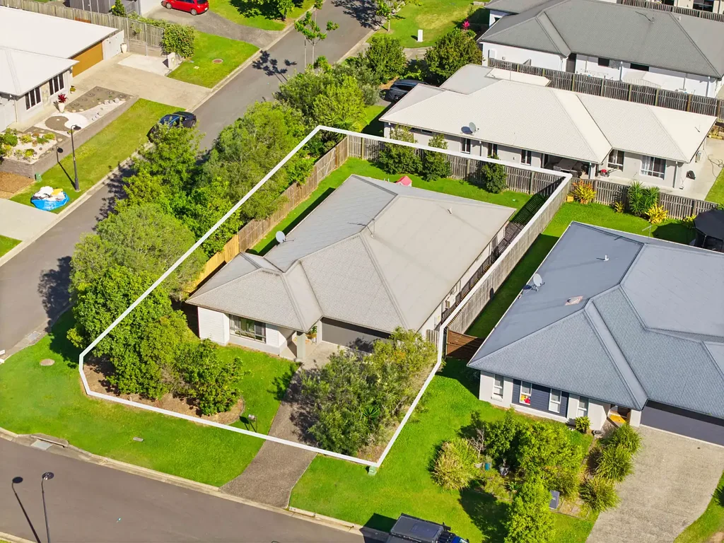 Maudsland 4房  Quality Family Living in One of Maudsland’s Most Desired Estates!