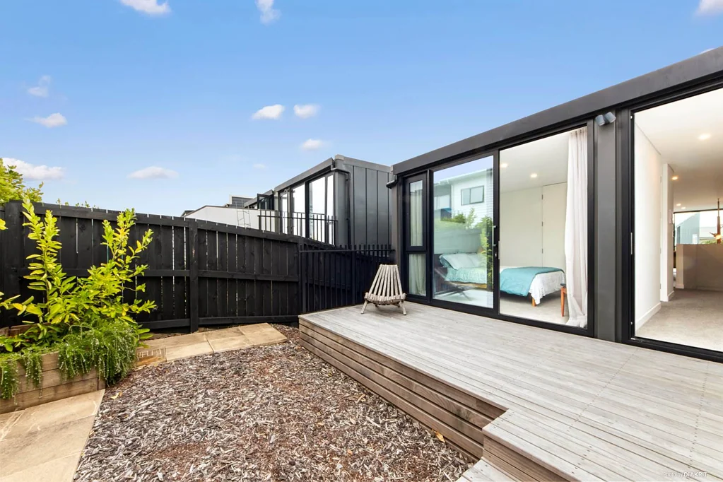 7 Nugget Avenue, Hobsonville, Waitakere City, Auckland
