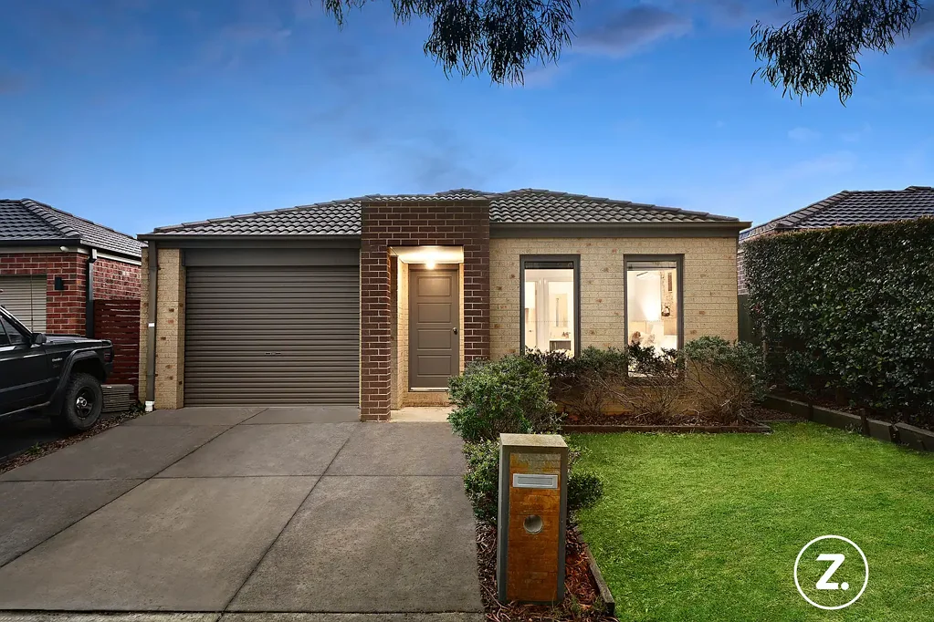 6 Wagner Close, Cranbourne East, VIC 3977
