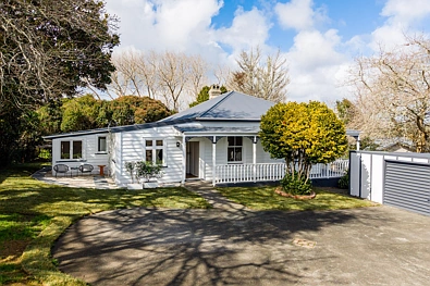 Wellsford 4 Bedroom CONTEMPORARY YET CLASSIC - HAS TO BE SOLD!