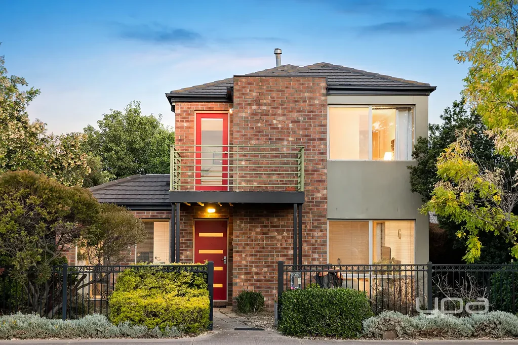 22 McCulloch Walk, Point Cook, VIC 3030