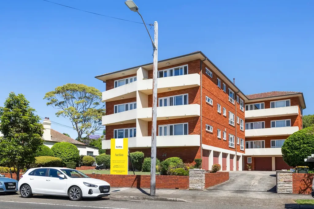 Haberfield 2 Slaapkamer Elevated Apartment in a Convenient Location with Views