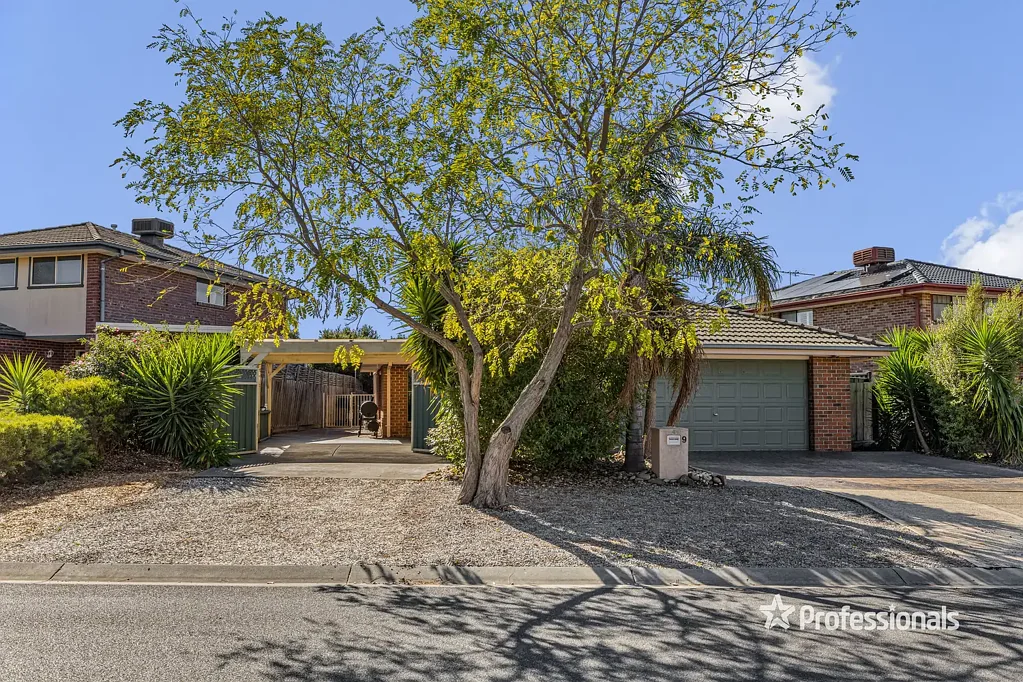 9 Berthon Crescent, Hillside, VIC 3037