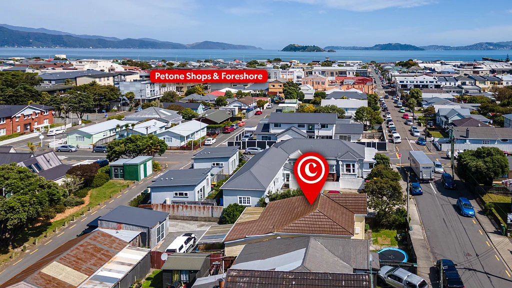 Petone 3房  Home & Income Opportunity in the Heart of Petone