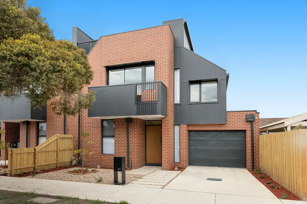A Unique Masterpiece Near All Amenities