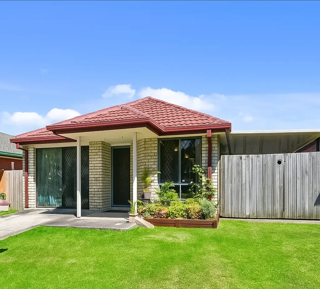 Modern Comfort Meets Effortless Living - Your Ideal Family Retreat in Tingalpa
