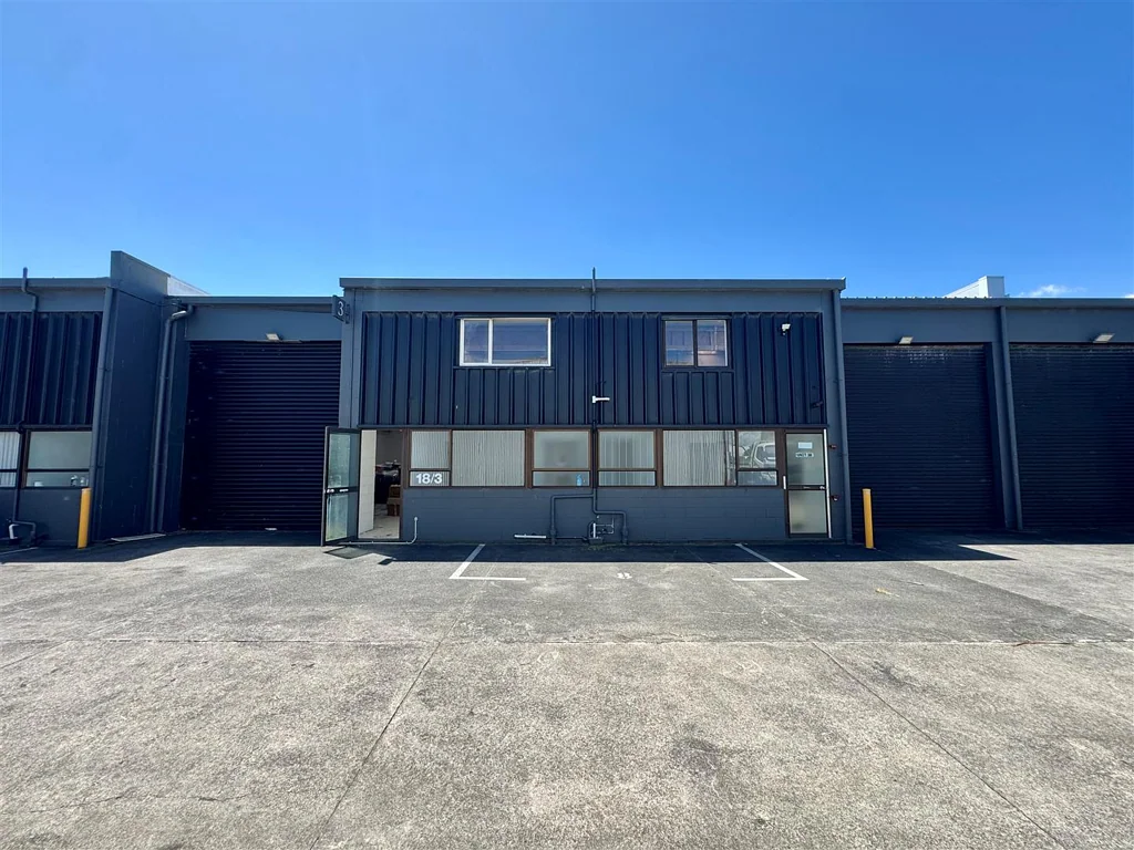 Mangere CBRE | Versatile Warehouse in Secure Complex