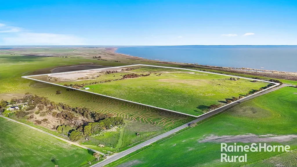 Wellington "Create the Lifestyle you've always wanted"- 100 Acres