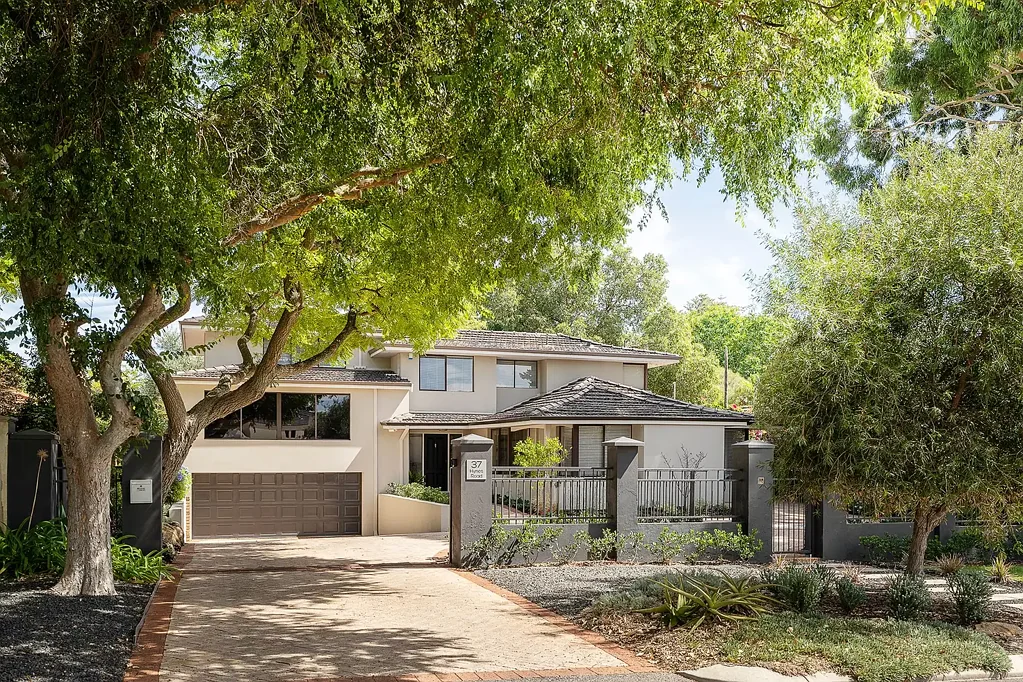 37 Hynes Road, Dalkeith, WA 6009