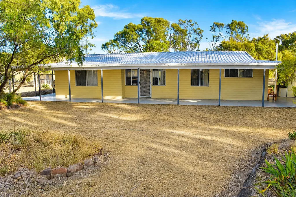 Deuchar  A Complete Rural Lifestyle Holding with Dual Living and Extensive Infrastructure