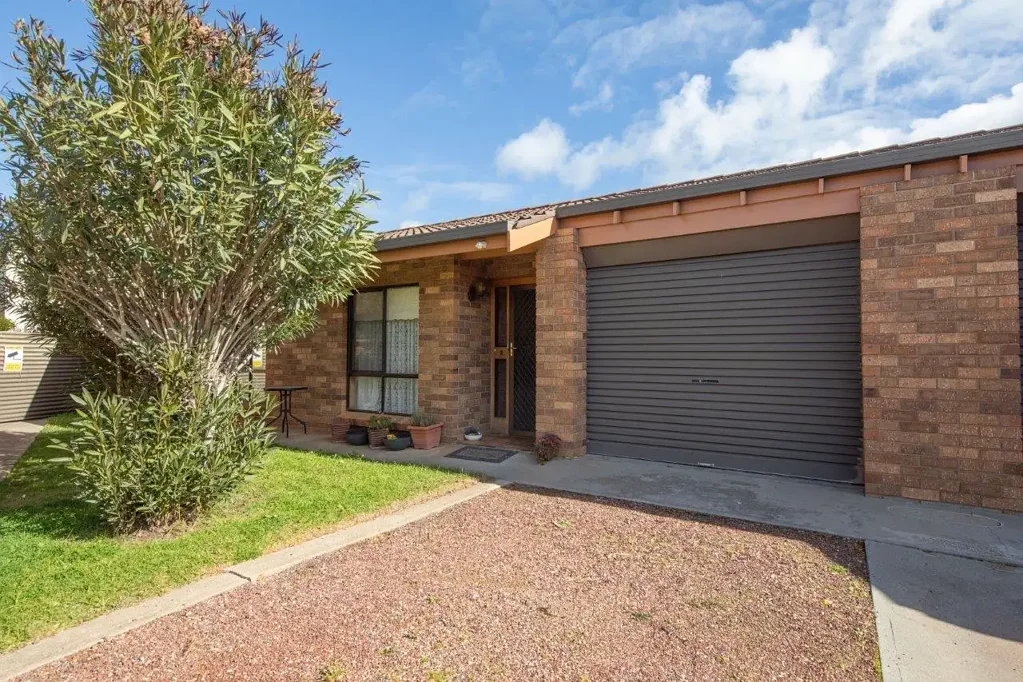 Barham 2Habitaciones Easy-Care Living in a Great Location