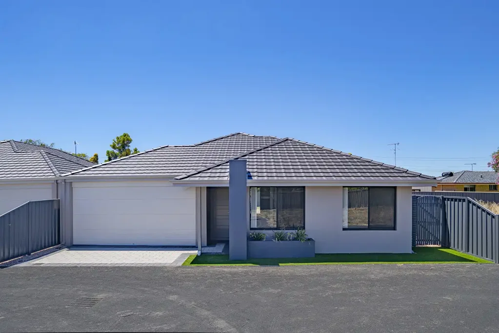 Stylish, Low Maintenance Home!