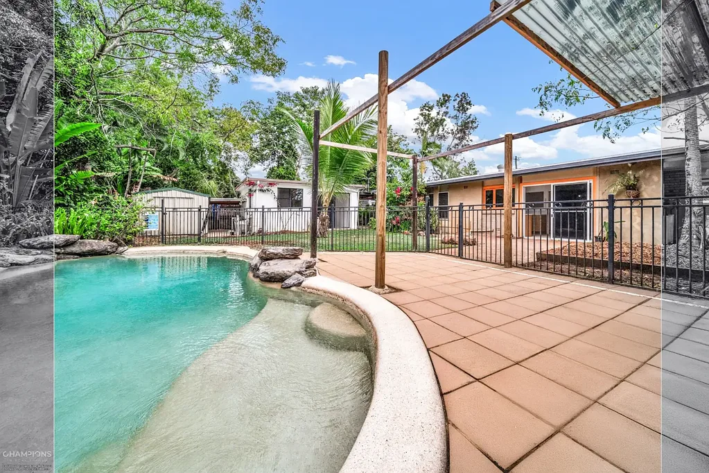 8 Mimosa Street, Holloways Beach, QLD 4878