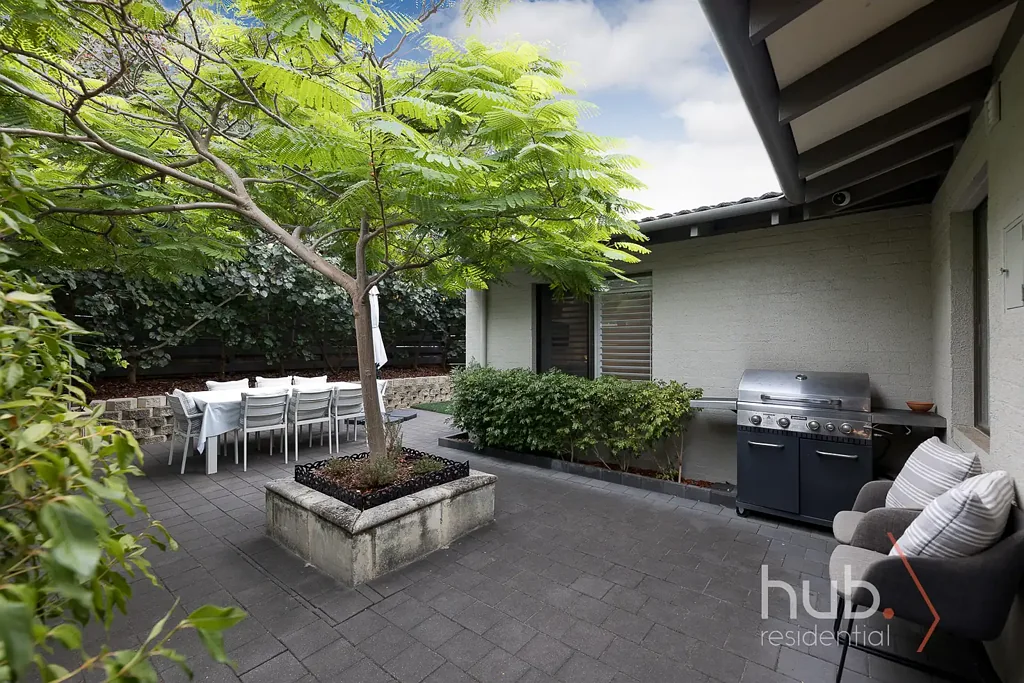Fully Renovated 2-Bedroom Villa in Prime Subiaco Location