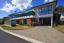 54 Grosvenor Gardens, Flagstaff