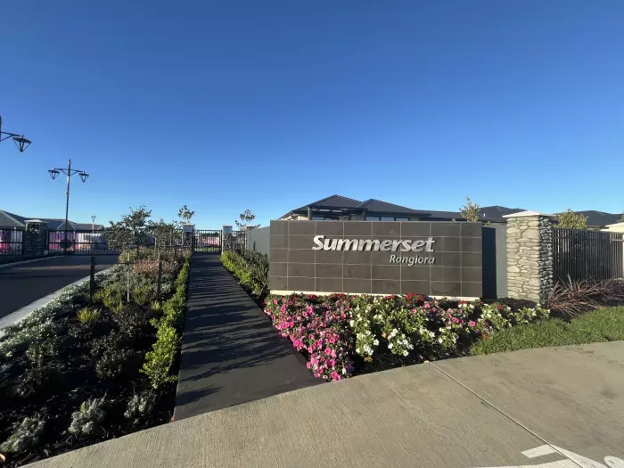 Summerset业绩亮眼股价却“折价”35%，资本为何不买账？