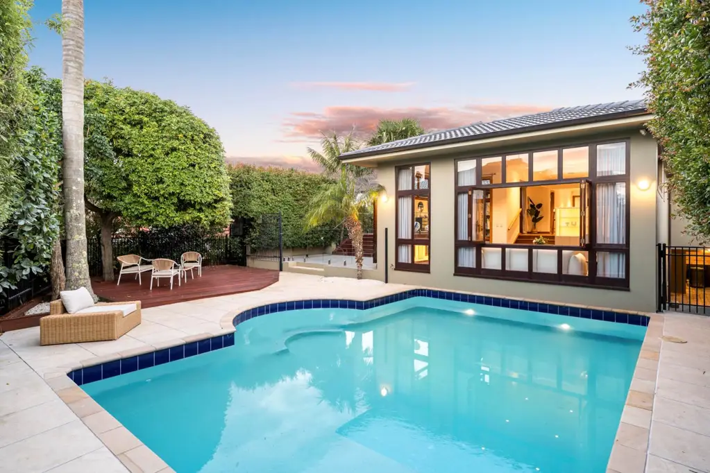 Remuera 4 Bedroom Private and peaceful -with Top school zones