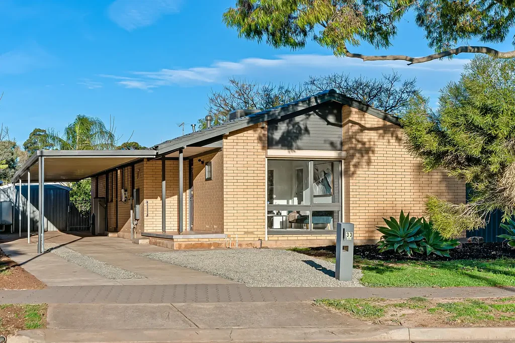 Munno Para 4 Bedroom Modern Living Meets Comfort on a Large Block