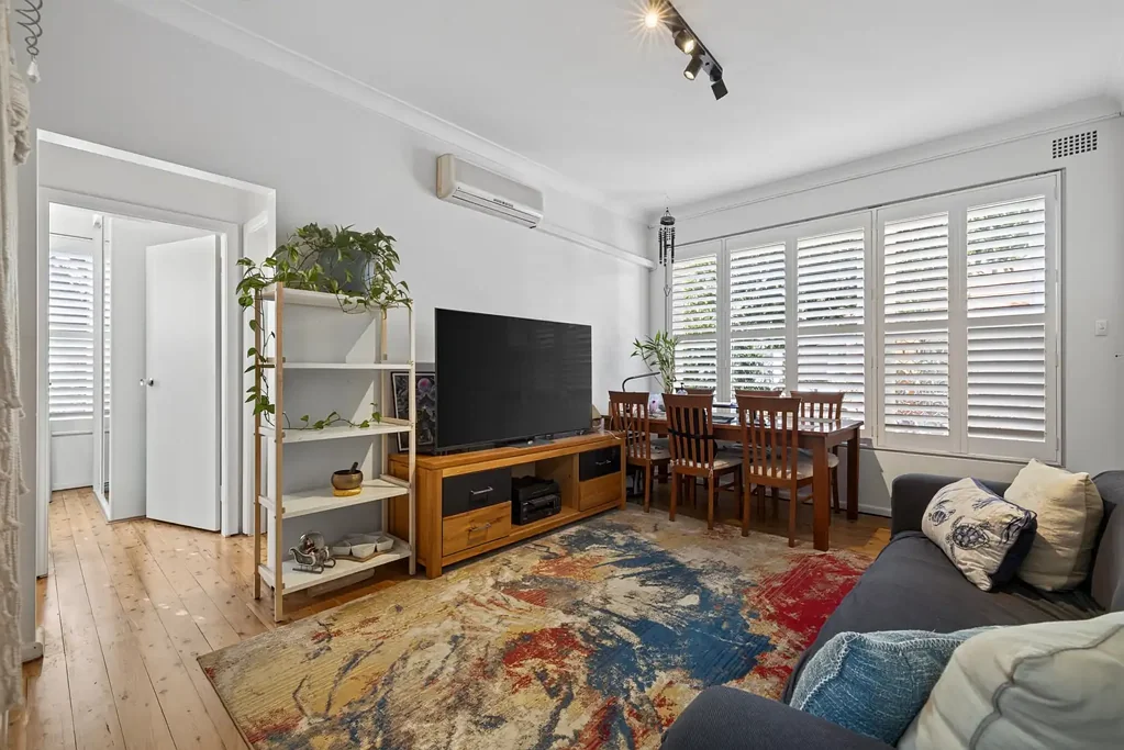 Bexley 2房 Bexley 理想地段的底层便利公寓 Ground Floor Convenience in a Desirable Bexley Setting