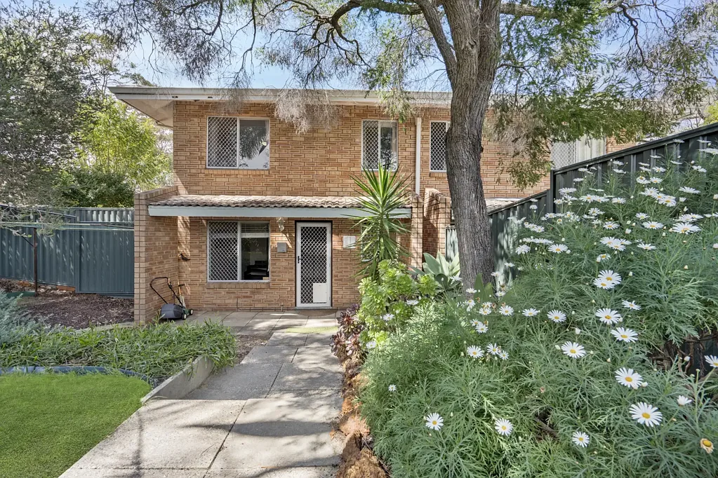 1/10 Wright Street, Perth, WA 6000, 2房, 1浴, Townhouse