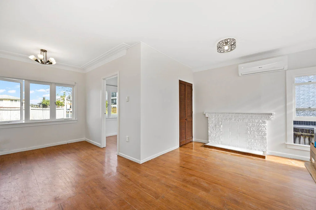 Newly Renovated Three Bedroom In Good Location