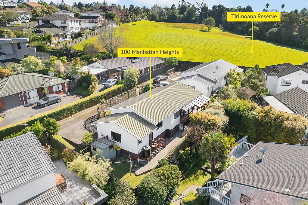 100 Manhattan Heights, Glendene, Waitakere City, Auckland