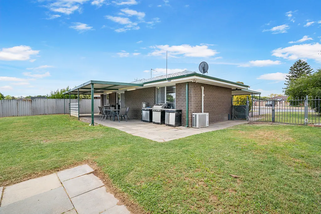 124 Willmott Drive, Cooloongup, WA 6168