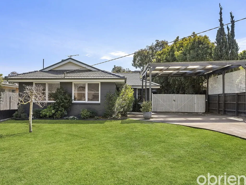 Frankston South 3Zimmer Renovated, Refined and Ready to Enjoy