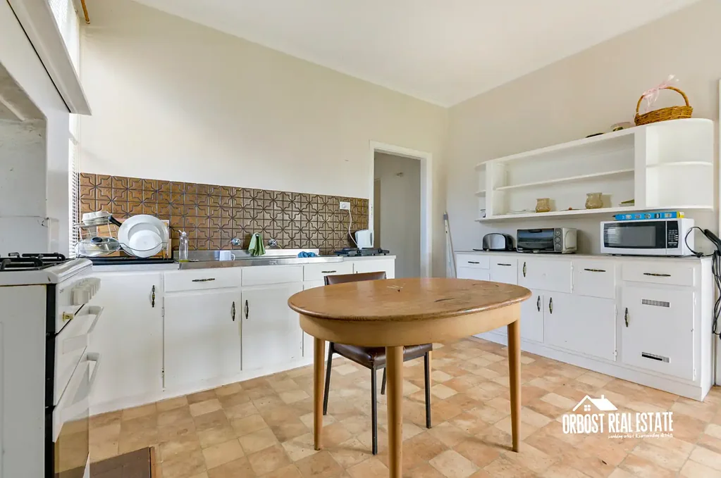 Orbost 3 Bedroom SOLID HOME ON CORNER BLOCK
