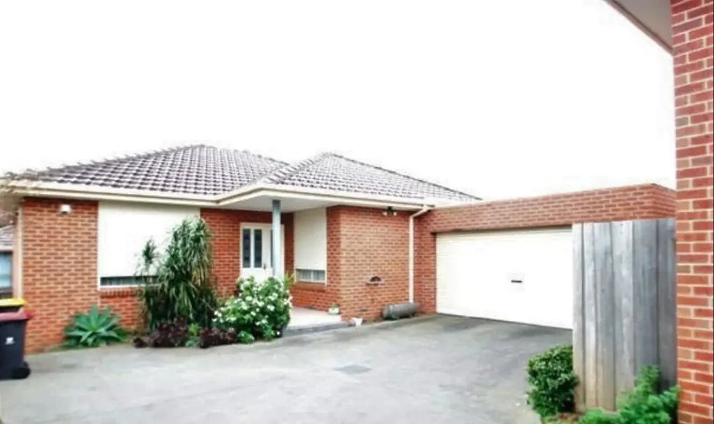 A Low-Maintenance, Private Lifestyle!
